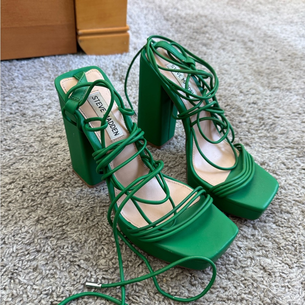 Steve Madden Emerald Lace-Up Block Heels